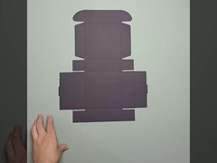 Elegantny, kwadratowy zestaw prezentów z białego kartonu z złotymi taśmami